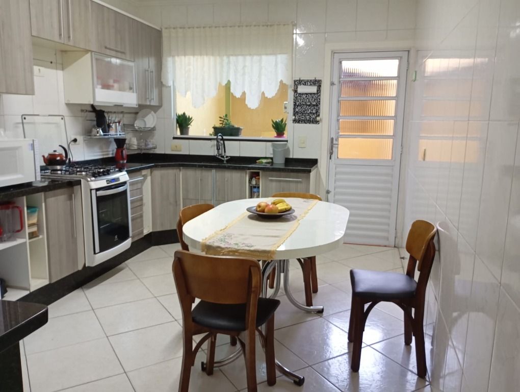 Sobrado à venda com 3 quartos, 180m² - Foto 17