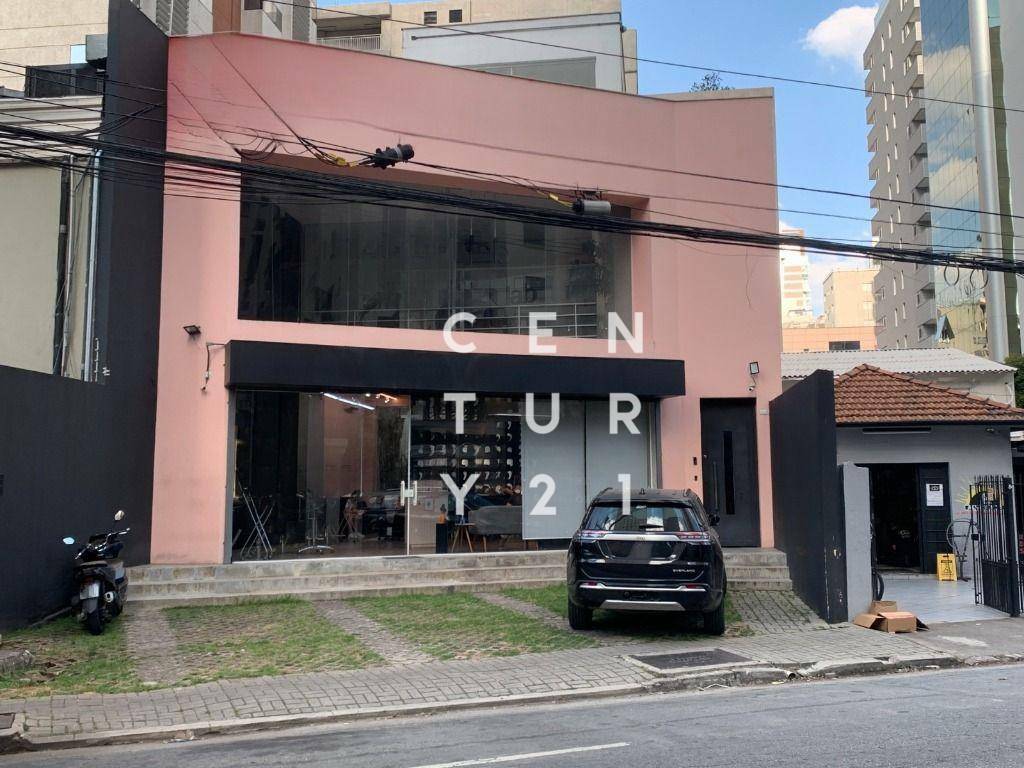 Prédio Inteiro para alugar, 700m² - Foto 1