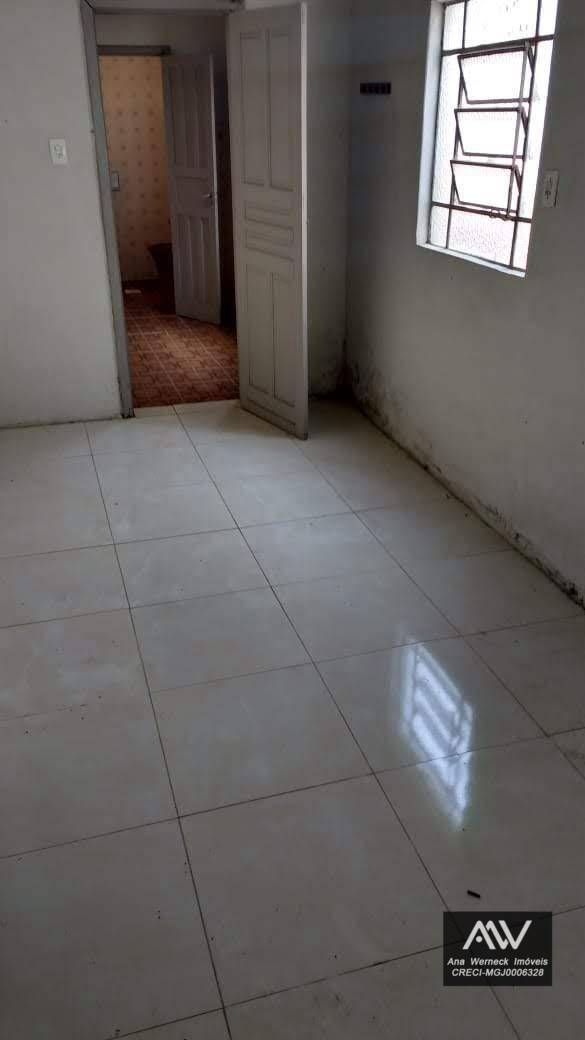 Casa à venda com 5 quartos, 200m² - Foto 13