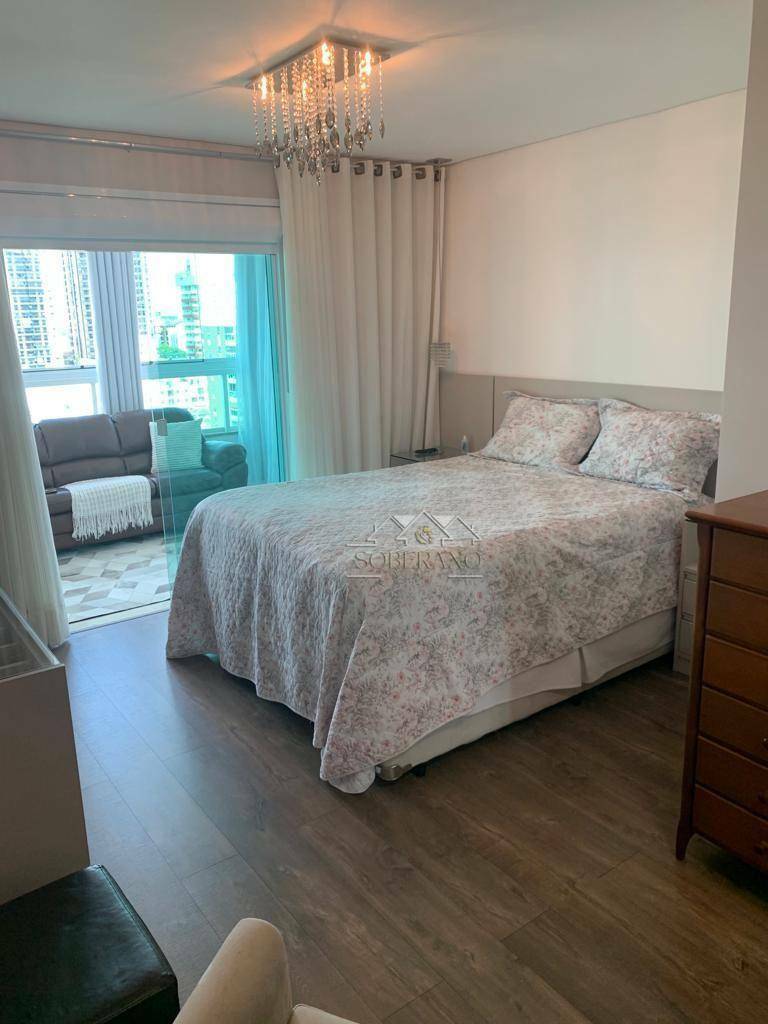 Apartamento à venda com 3 quartos, 150m² - Foto 19