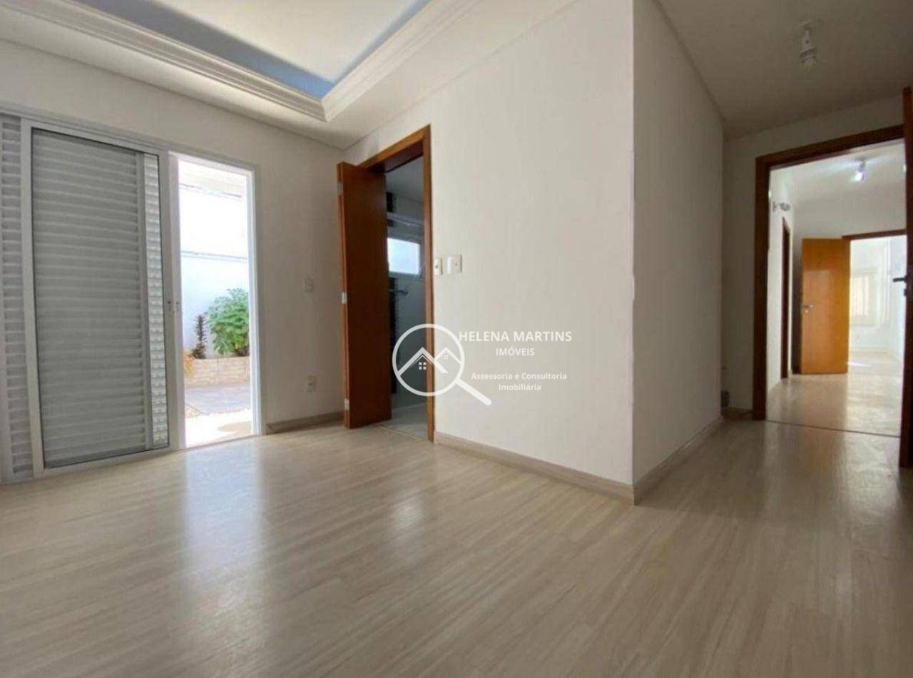 Sobrado à venda com 3 quartos, 225m² - Foto 7