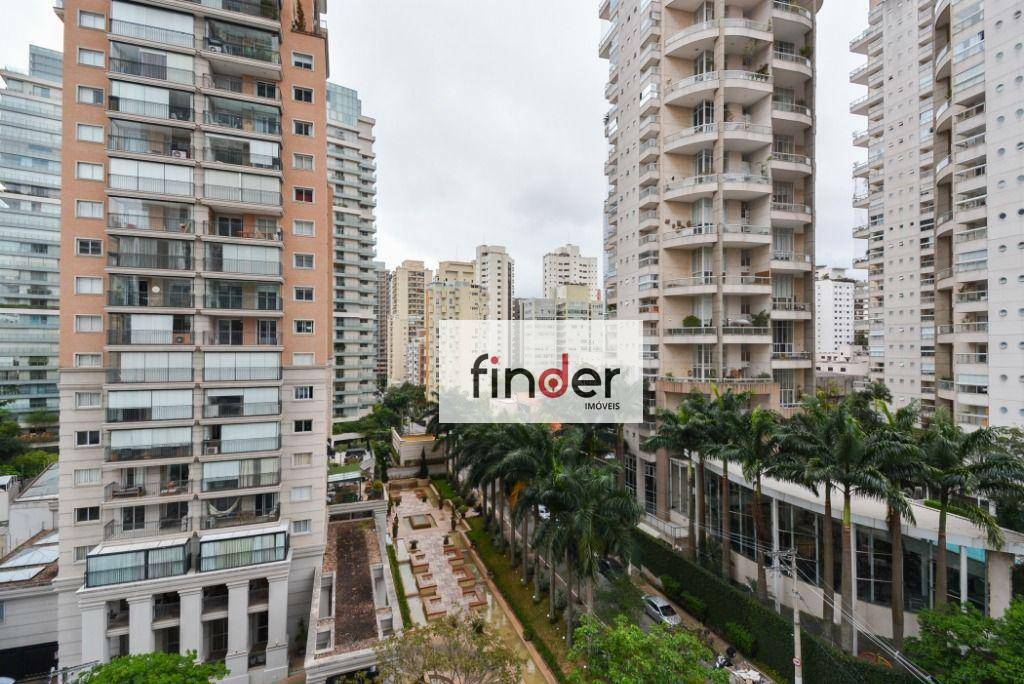 Apartamento à venda com 3 quartos, 157m² - Foto 5