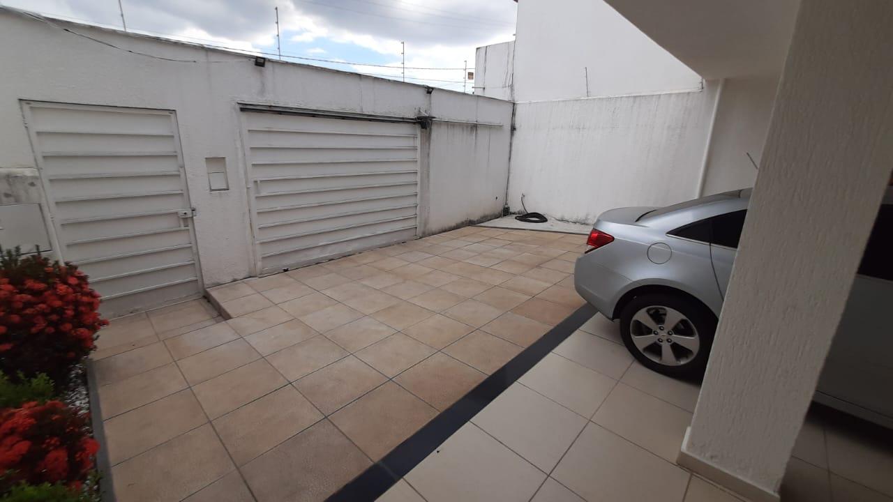 Casa à venda com 4 quartos, 360m² - Foto 24