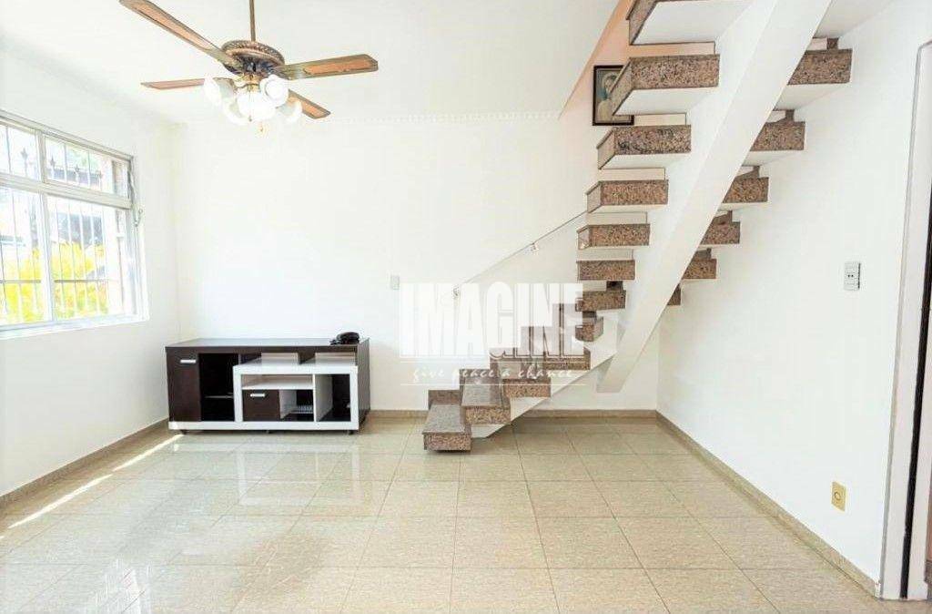 Sobrado à venda com 2 quartos, 147m² - Foto 1