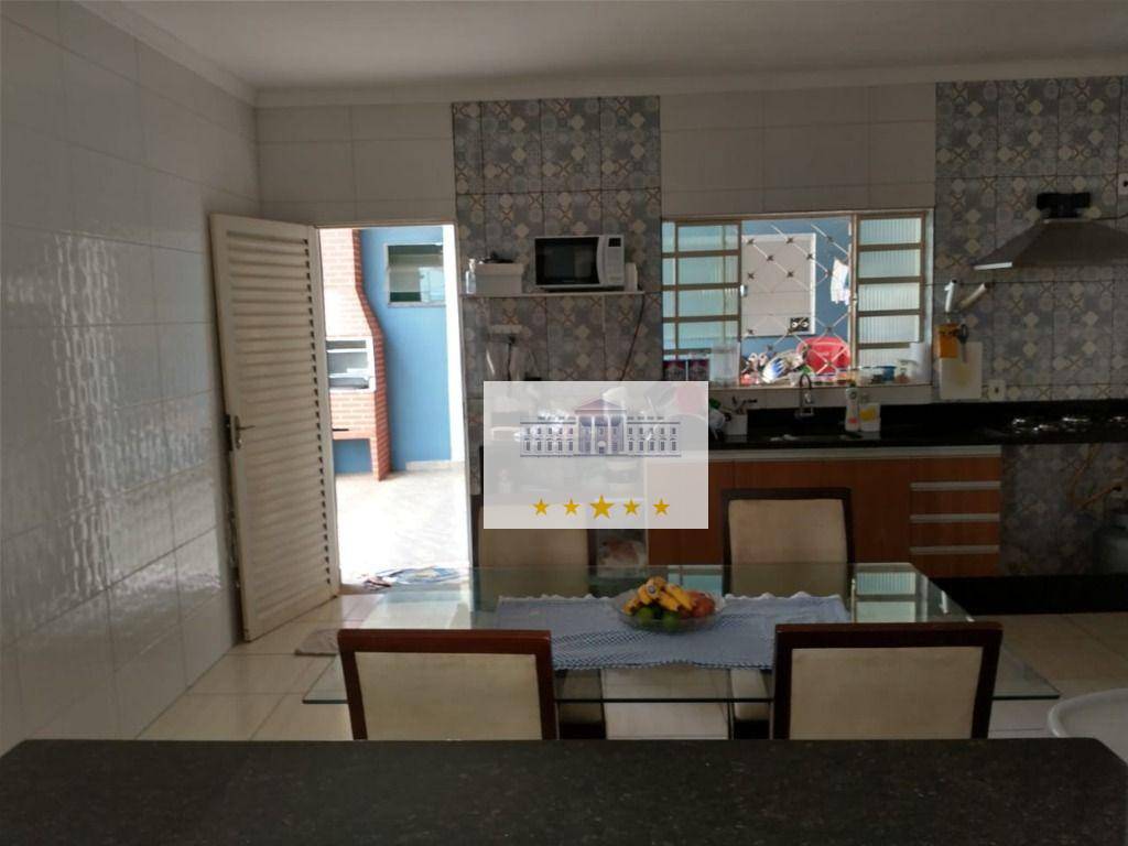 Casa à venda com 2 quartos, 120m² - Foto 6