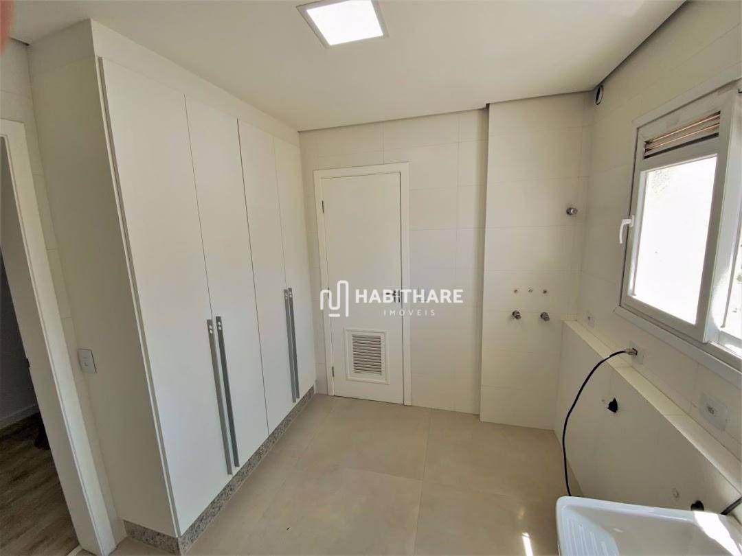 Apartamento à venda com 4 quartos, 202m² - Foto 19