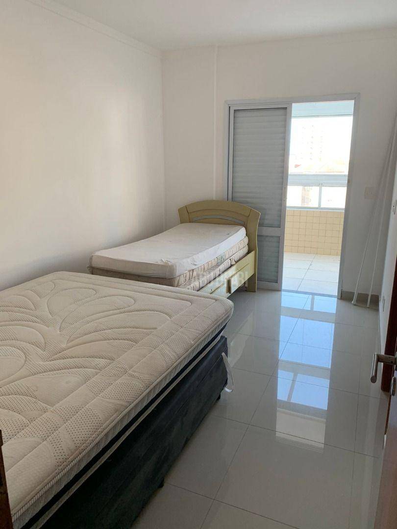 Apartamento à venda com 3 quartos, 227m² - Foto 8