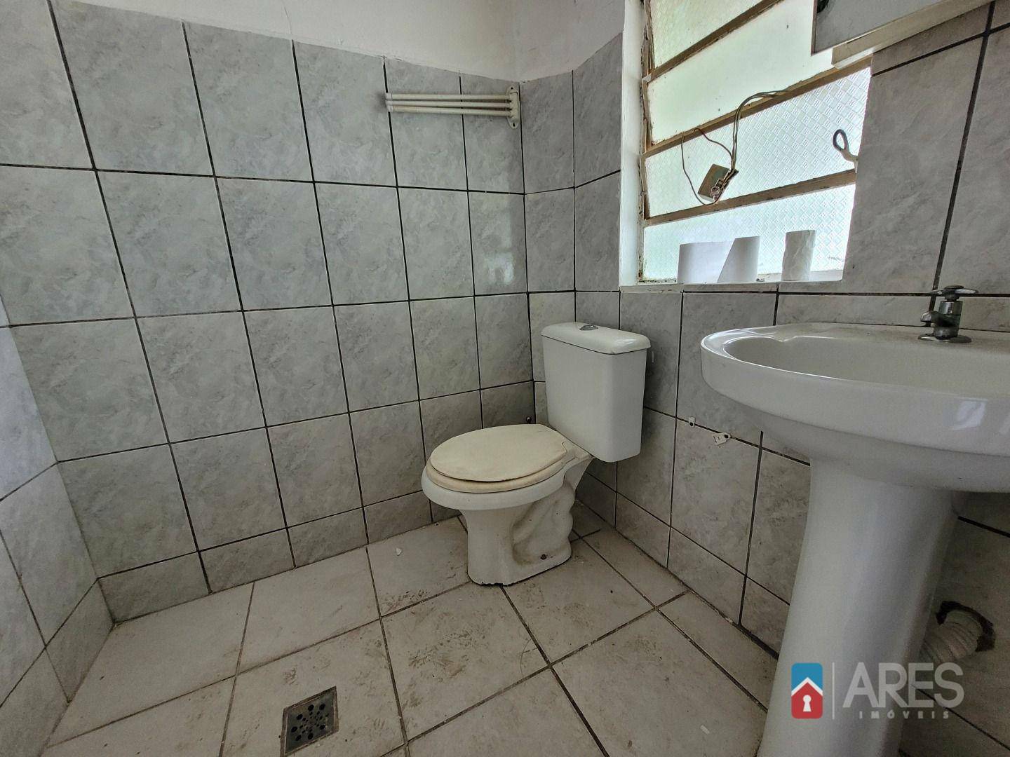 Casa à venda com 2 quartos, 140m² - Foto 11