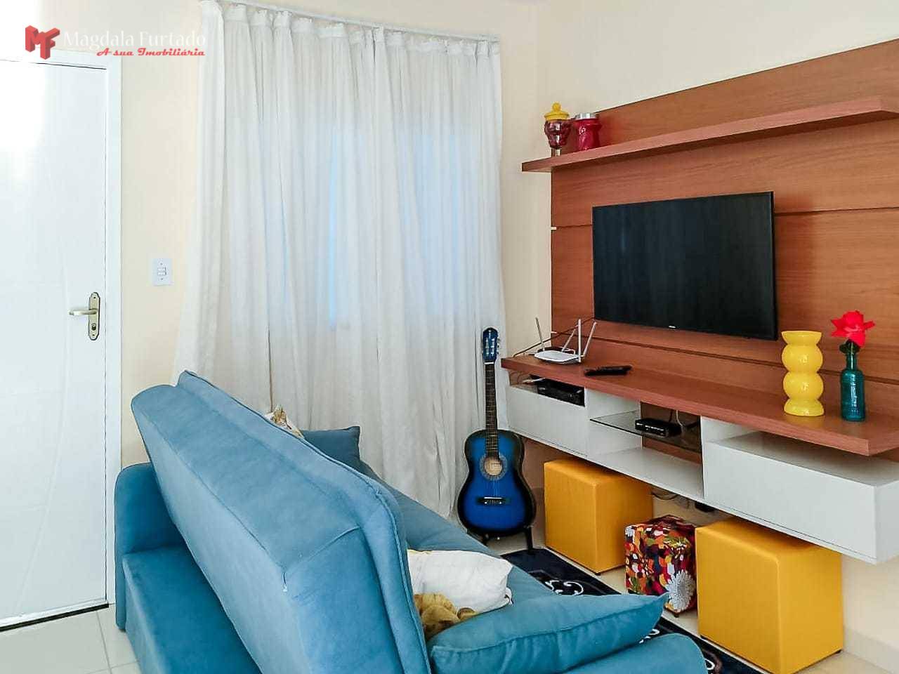 Casa à venda com 2 quartos, 70m² - Foto 3