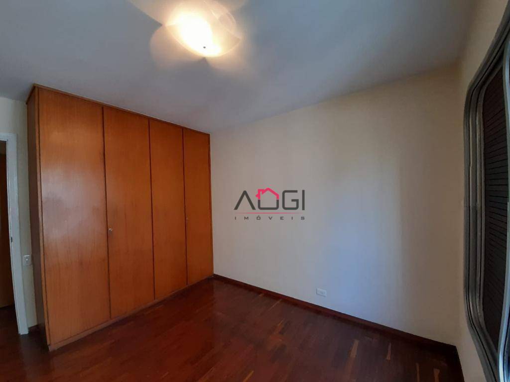 Apartamento para alugar com 3 quartos, 128m² - Foto 10