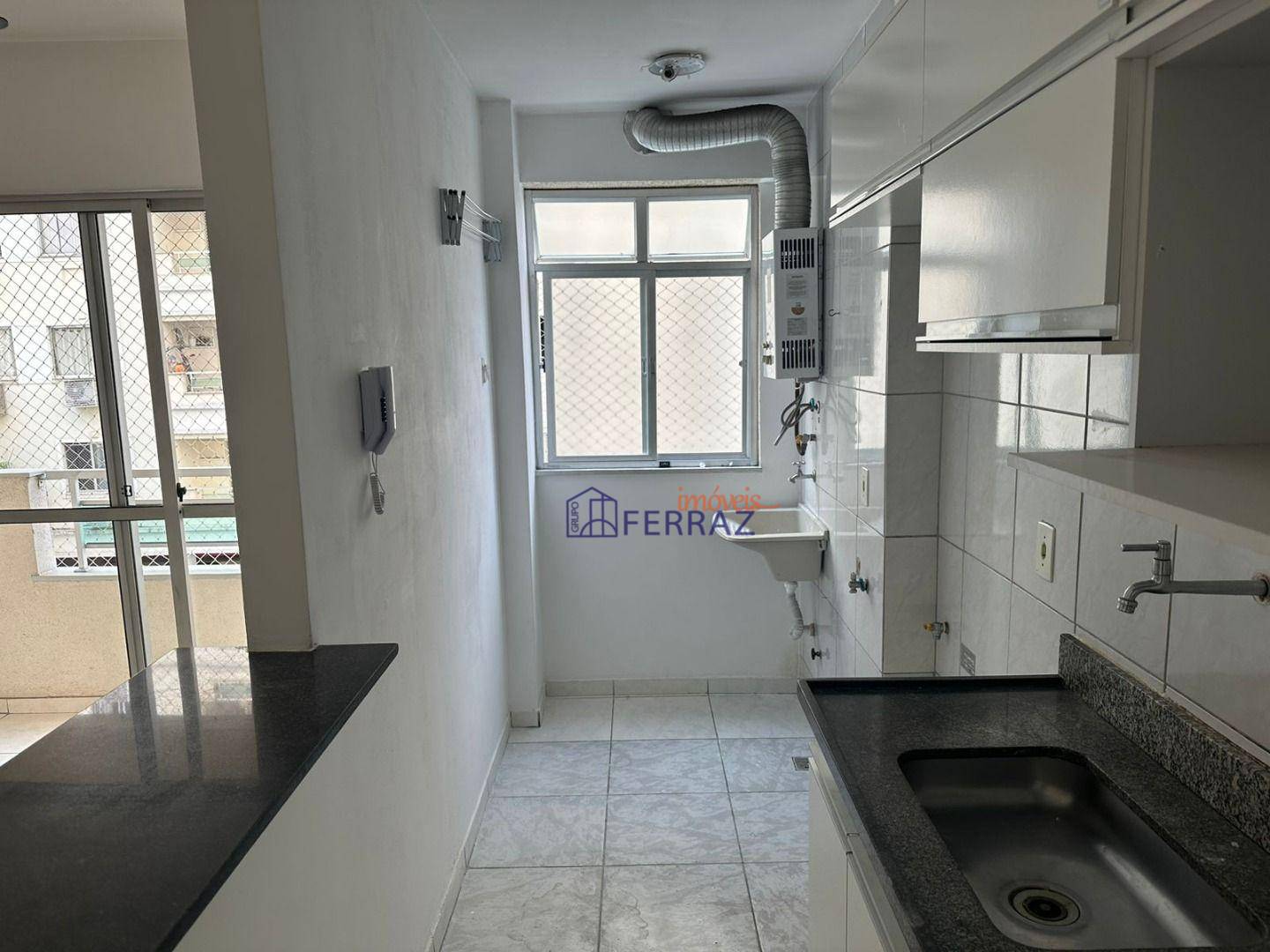 Apartamento à venda com 2 quartos, 65m² - Foto 3