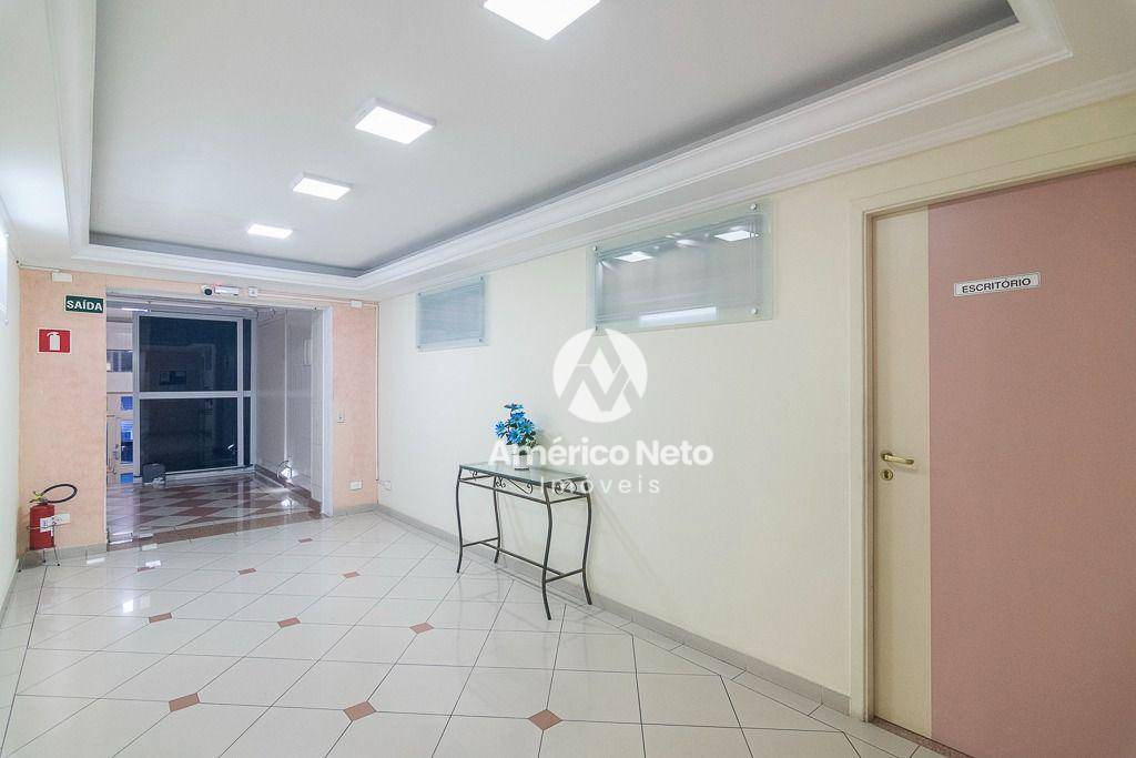 Apartamento para alugar com 4 quartos, 140m² - Foto 7