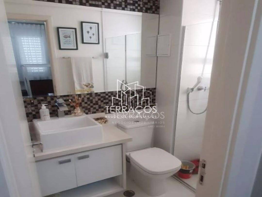 Apartamento à venda com 3 quartos, 131m² - Foto 22