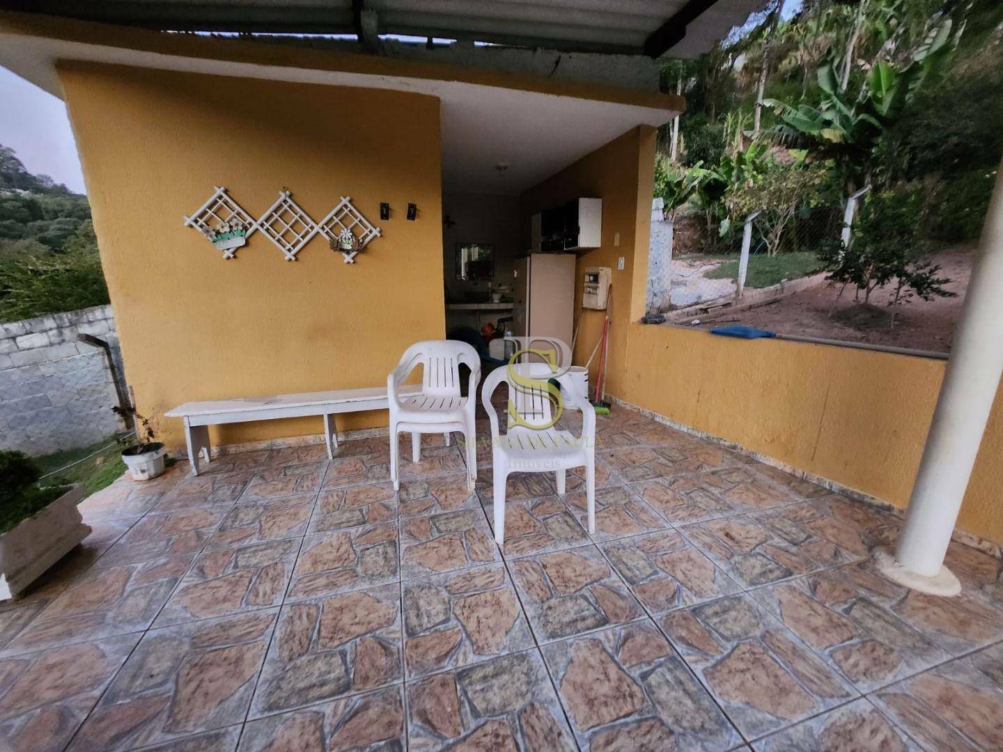 Chácara à venda com 4 quartos, 240m² - Foto 4