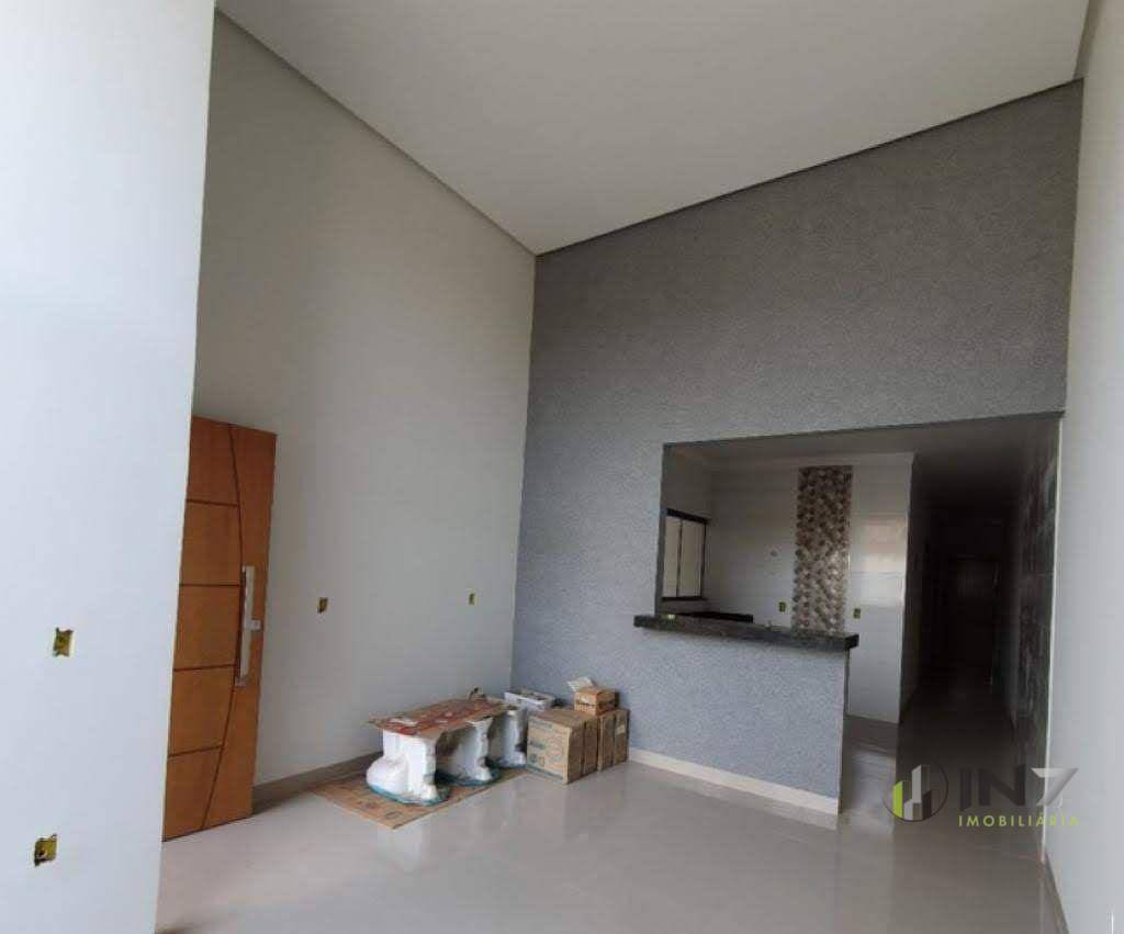 Casa à venda com 3 quartos, 104m² - Foto 4