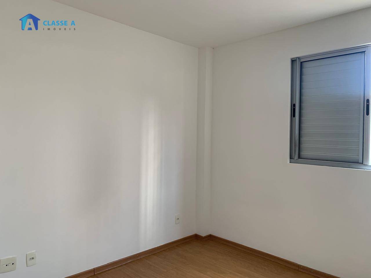 Apartamento à venda com 4 quartos, 200m² - Foto 7