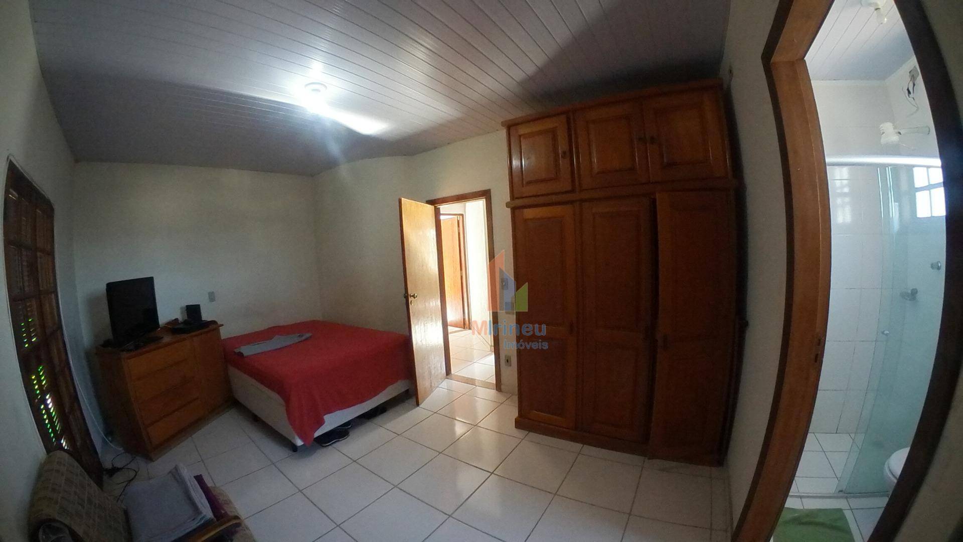 Casa à venda com 5 quartos, 202m² - Foto 18