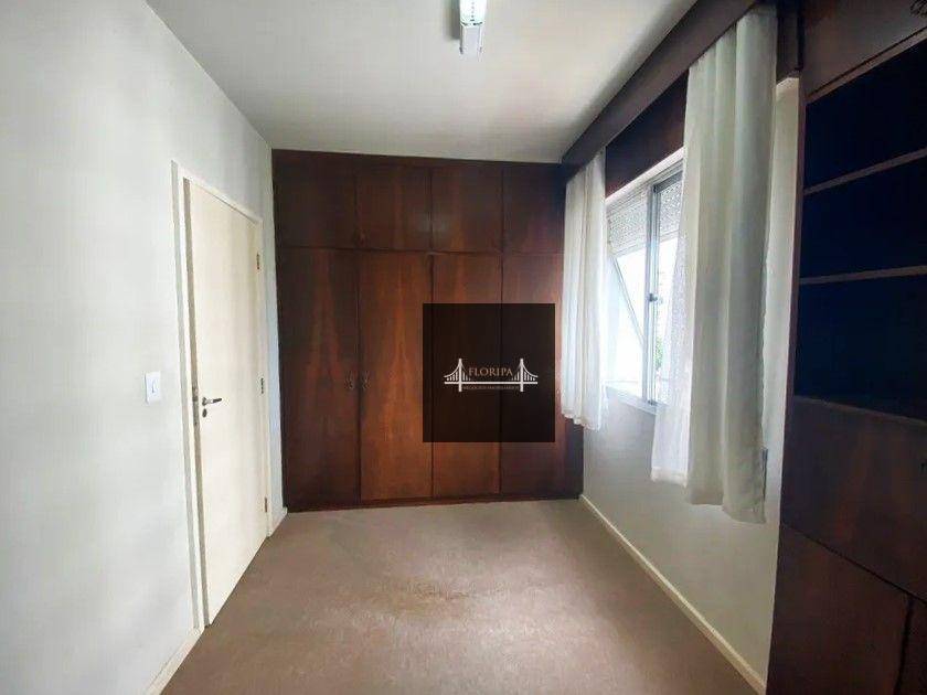 Apartamento à venda com 3 quartos, 144m² - Foto 17