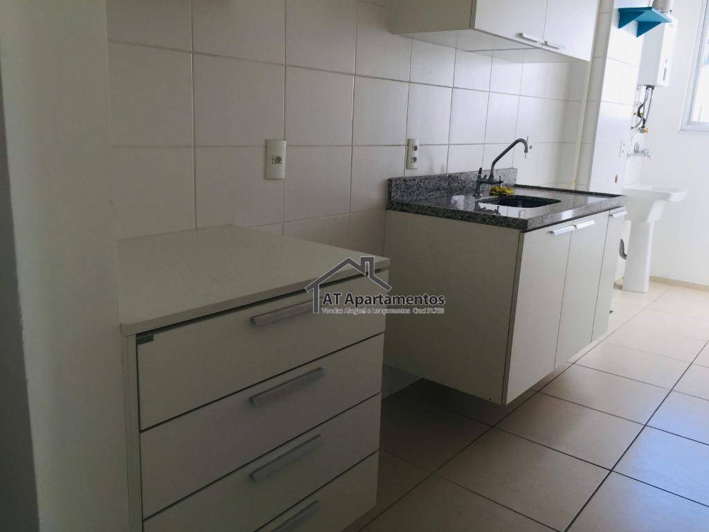 Apartamento à venda com 2 quartos, 58m² - Foto 4