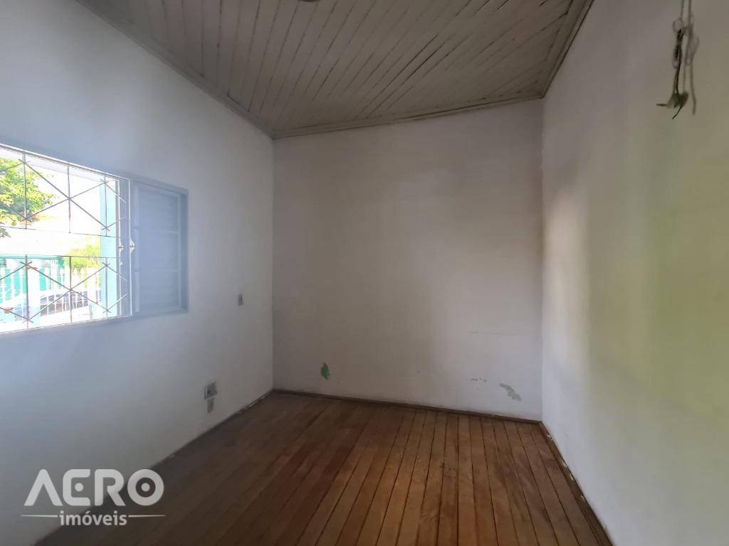 Casa à venda com 3 quartos, 160m² - Foto 11