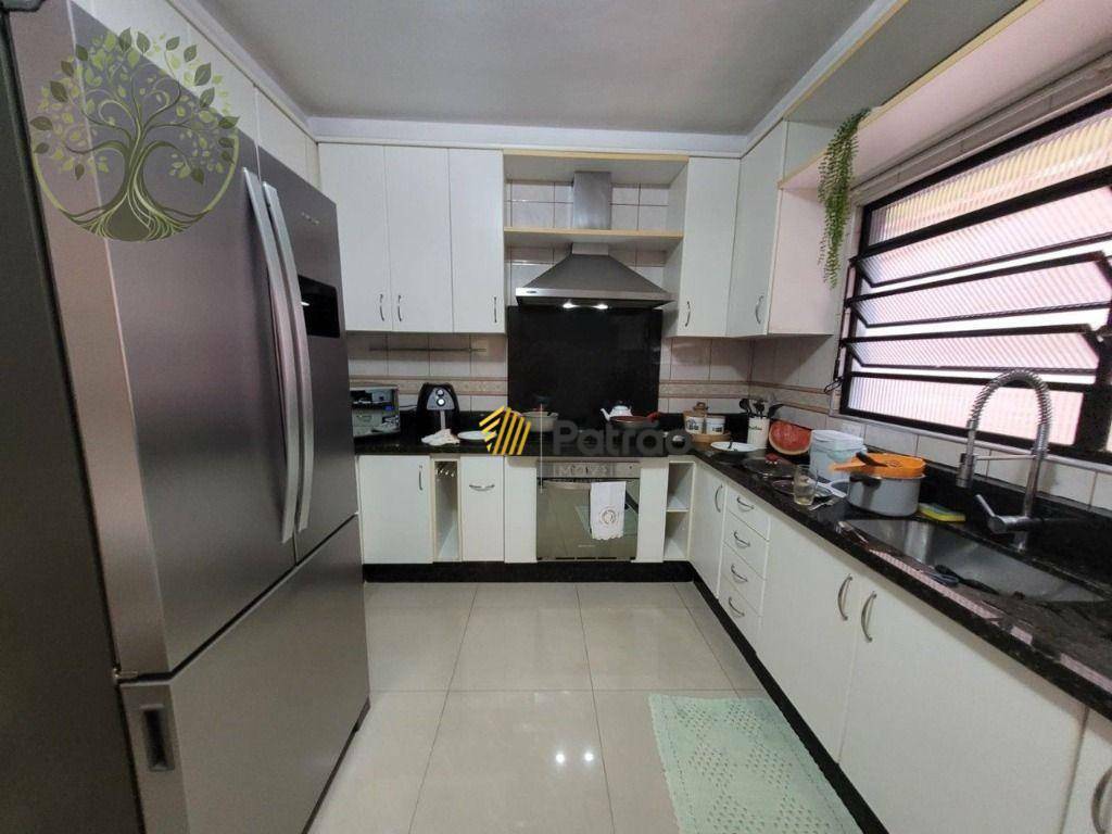 Sobrado, 5 quartos, 256 m² - Foto 7