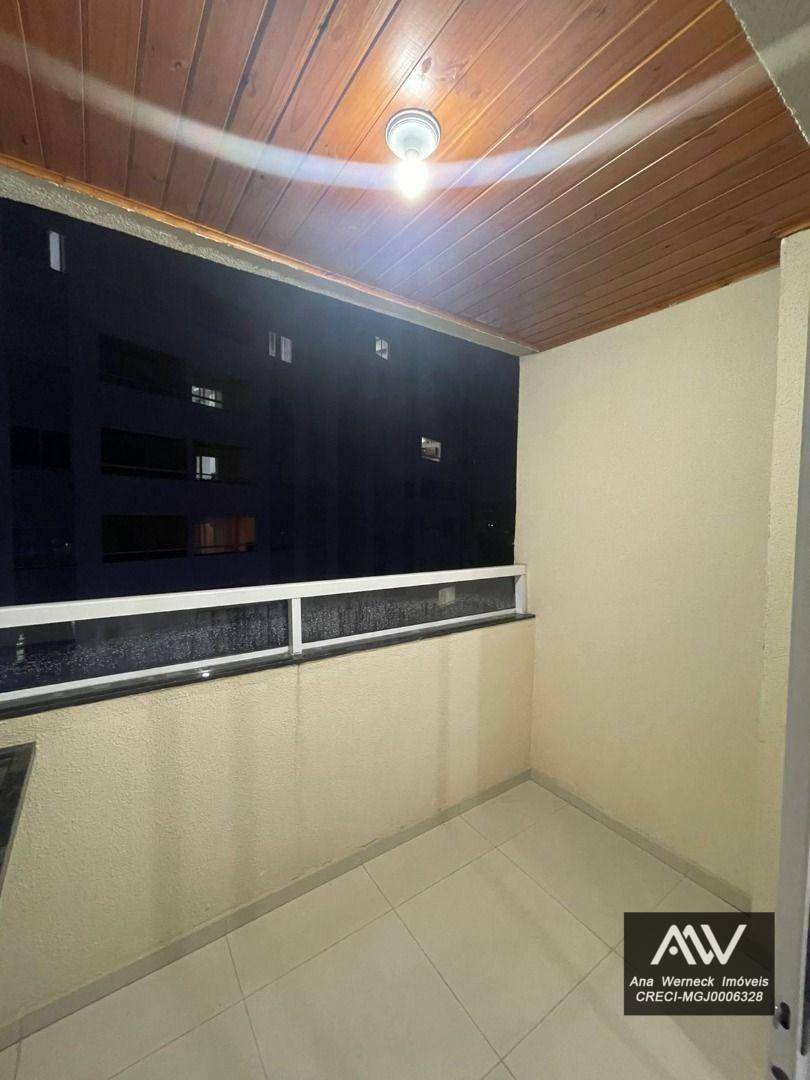 Apartamento à venda com 2 quartos, 65m² - Foto 12