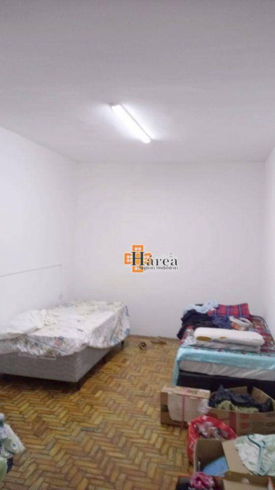 Casa à venda com 3 quartos, 170m² - Foto 4