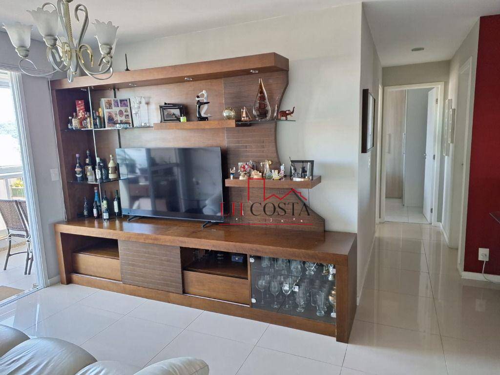 Apartamento à venda com 2 quartos, 82m² - Foto 7