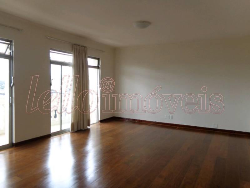 Apartamento para alugar com 3 quartos, 250m² - Foto 1