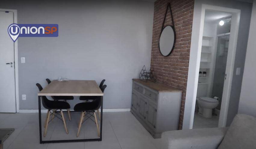 Apartamento à venda com 2 quartos, 60m² - Foto 7