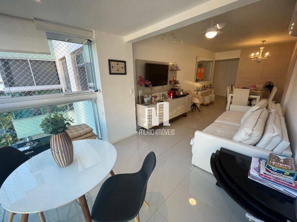 Apartamento à venda com 3 quartos, 88m² - Foto 1