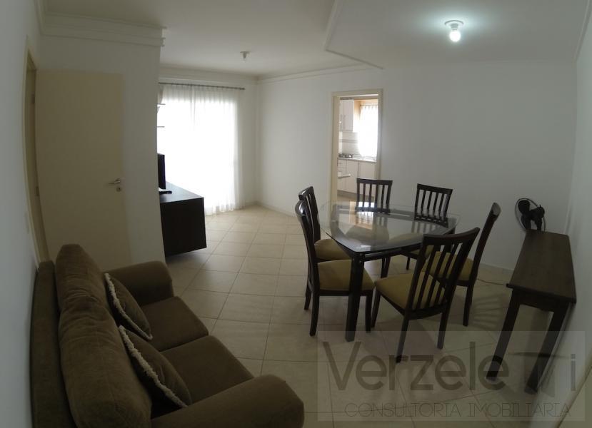 Apartamento à venda com 3 quartos, 127m² - Foto 2