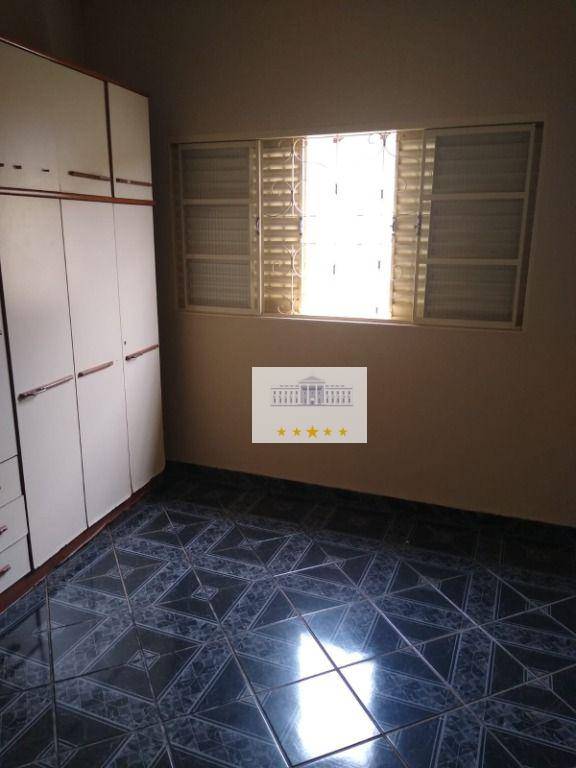 Casa à venda com 5 quartos, 250m² - Foto 7