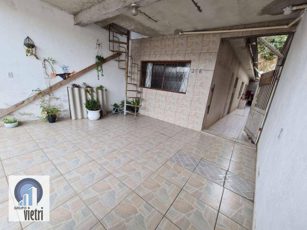 Casa à venda com 1 quarto, 103m² - Foto 2