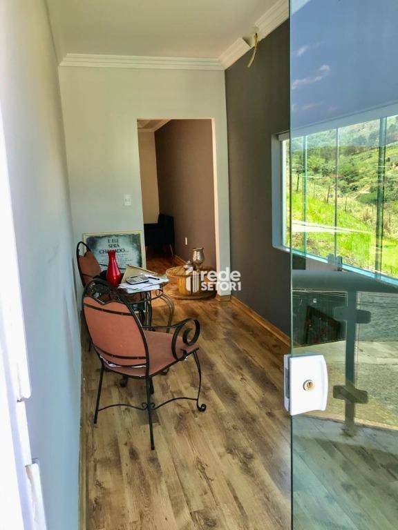 Casa à venda com 3 quartos, 180m² - Foto 22