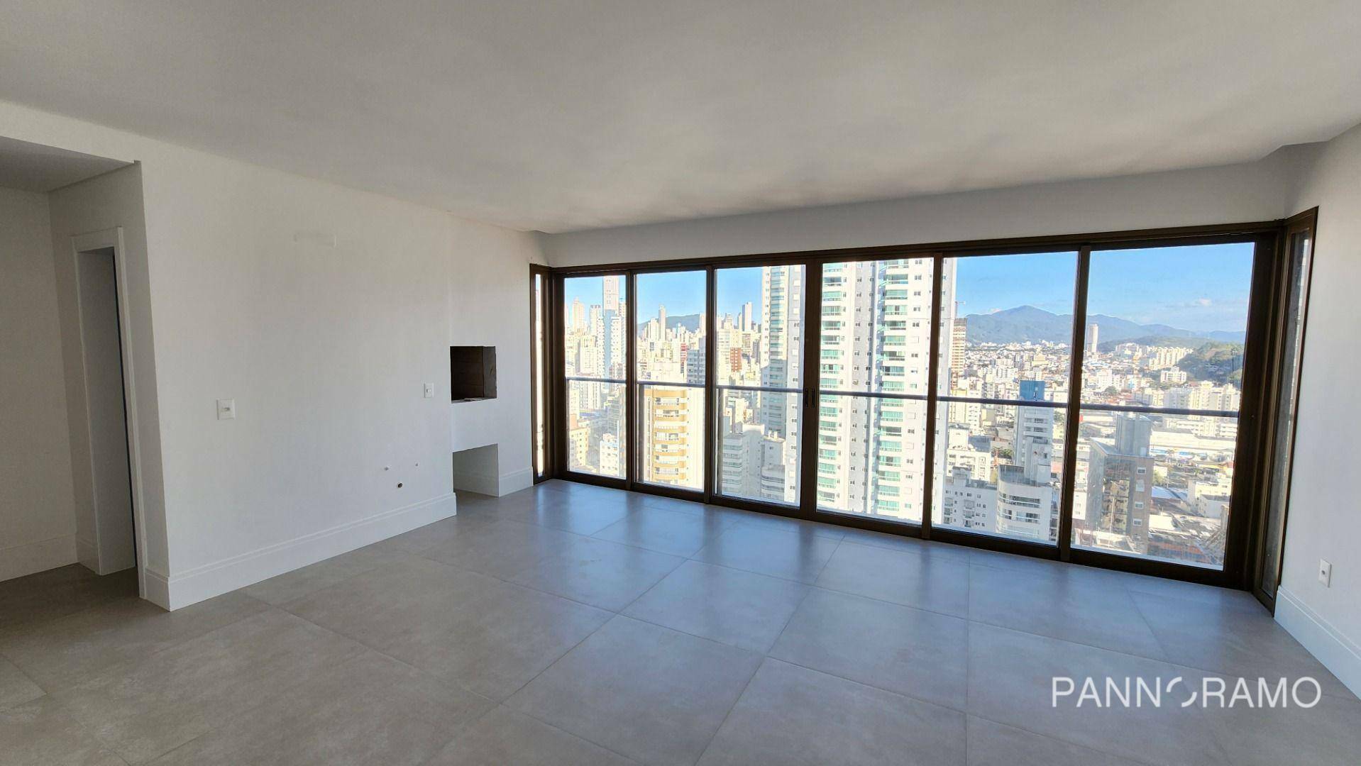 Apartamento à venda com 5 quartos, 238m² - Foto 5