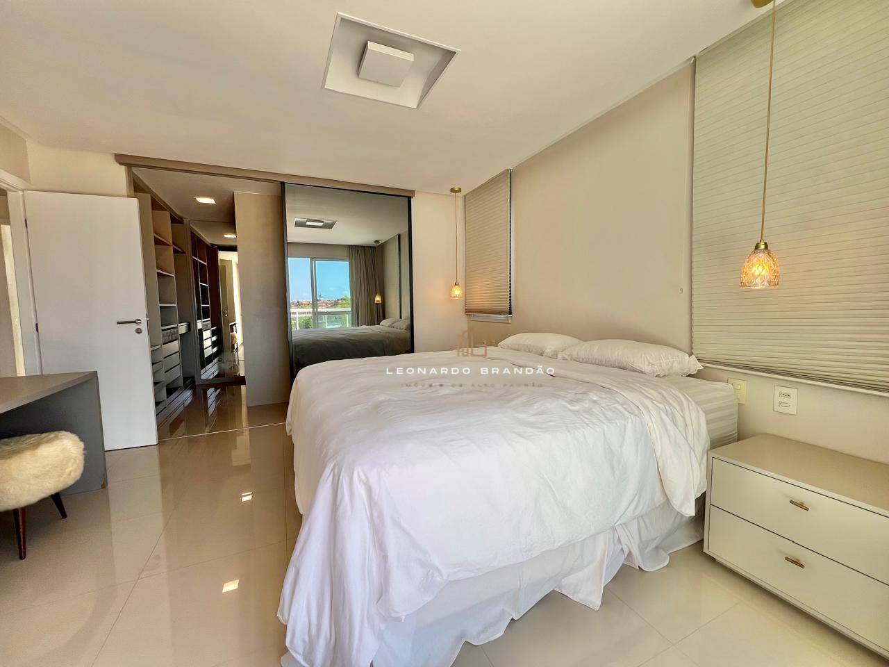 Casa de Condomínio à venda com 4 quartos, 246m² - Foto 18