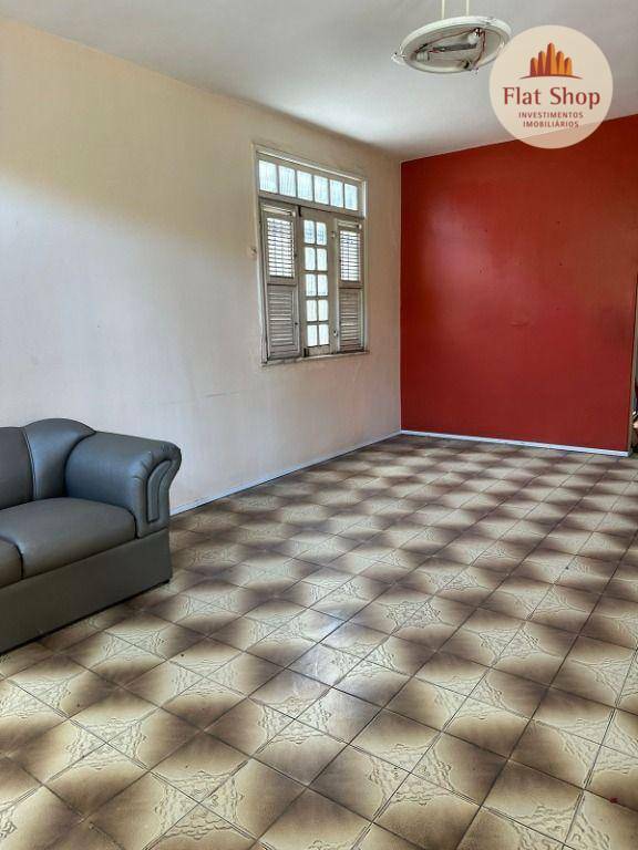 Casa à venda com 4 quartos, 300m² - Foto 3
