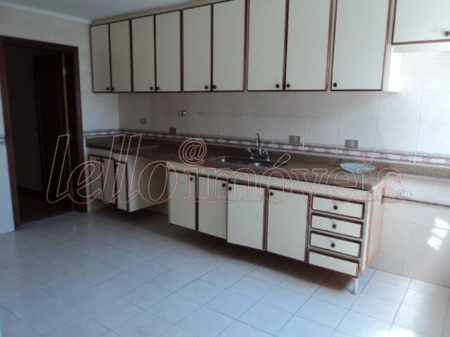 Apartamento para alugar com 4 quartos, 210m² - Foto 12