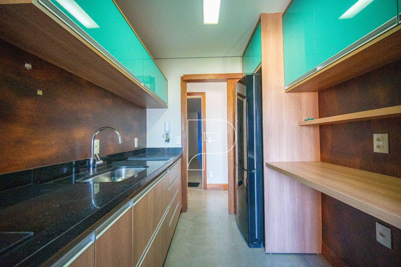 Apartamento à venda com 3 quartos, 200m² - Foto 35