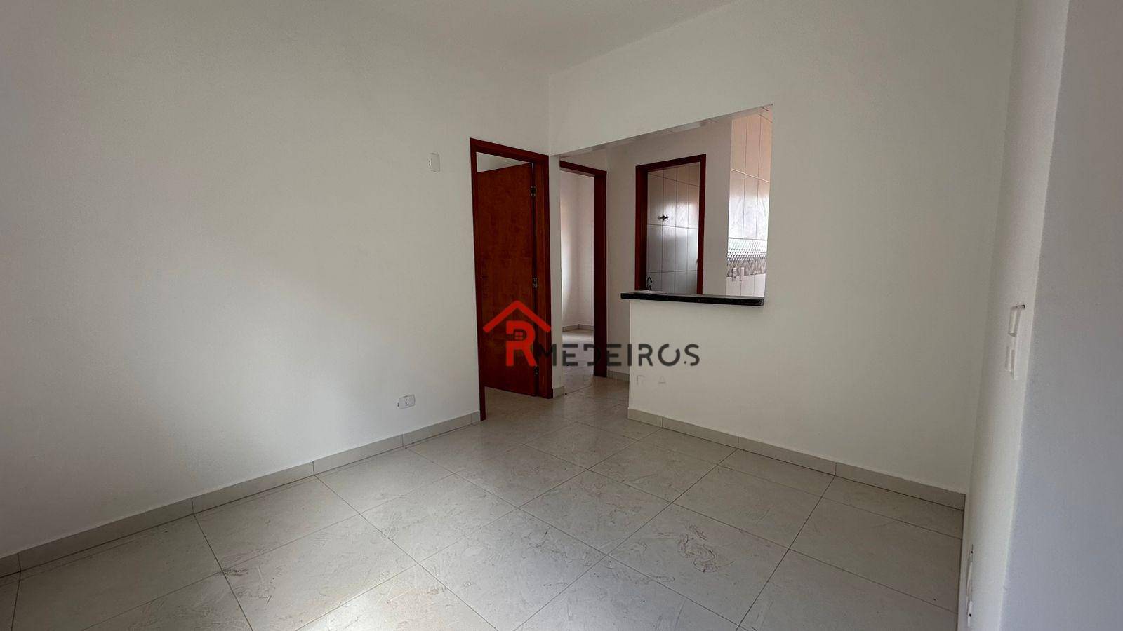 Casa à venda com 2 quartos, 51m² - Foto 2