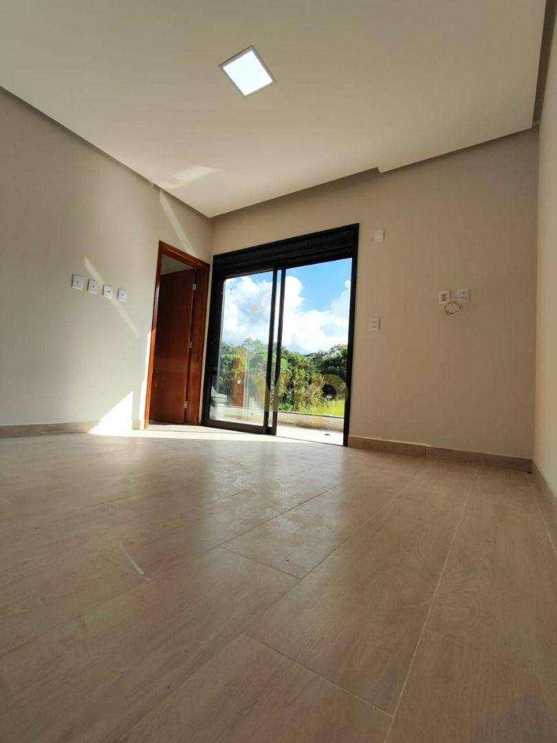 Casa à venda com 3 quartos, 153m² - Foto 7