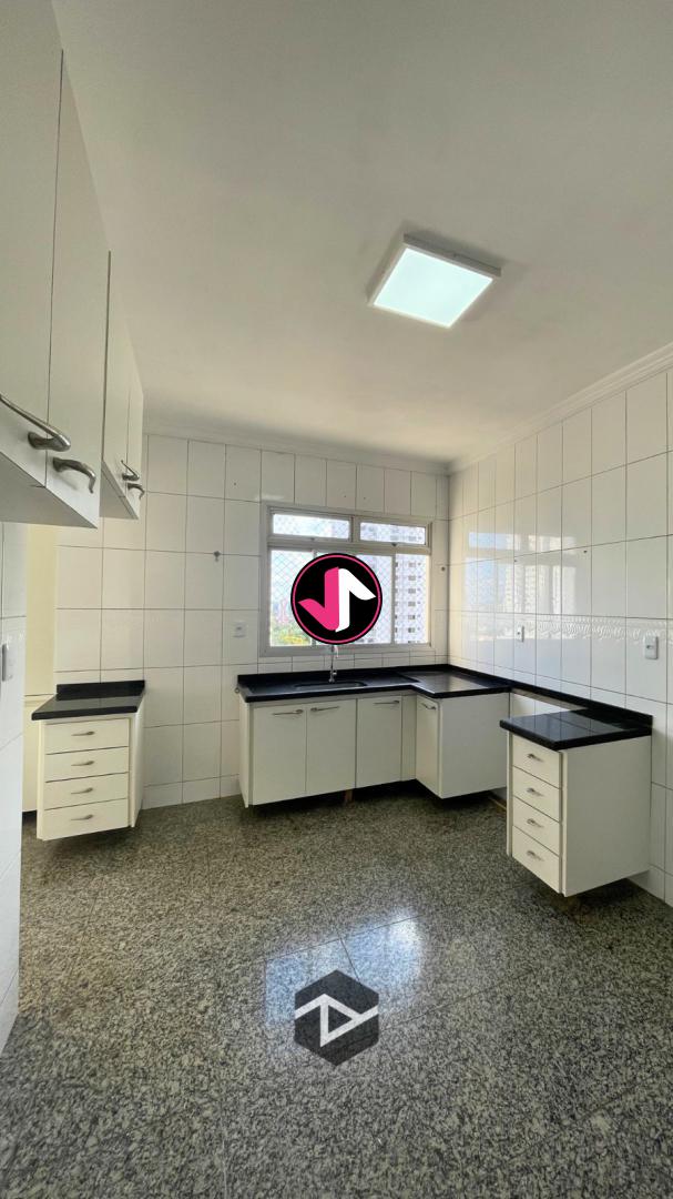 Apartamento à venda com 4 quartos, 186m² - Foto 6
