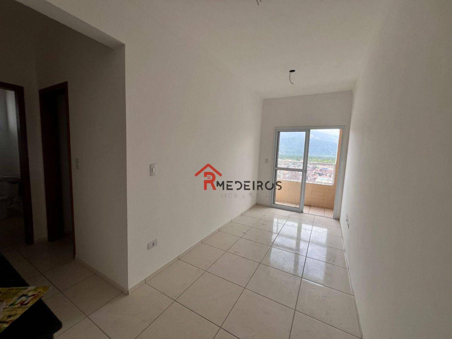 Apartamento à venda com 1 quarto, 62m² - Foto 2