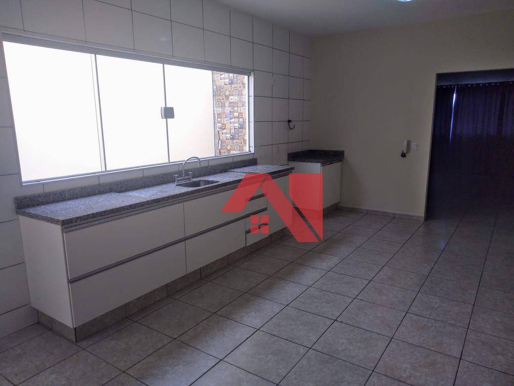 Apartamento para alugar com 2 quartos, 130m² - Foto 3