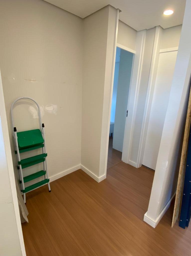 Apartamento à venda com 2 quartos, 58m² - Foto 3