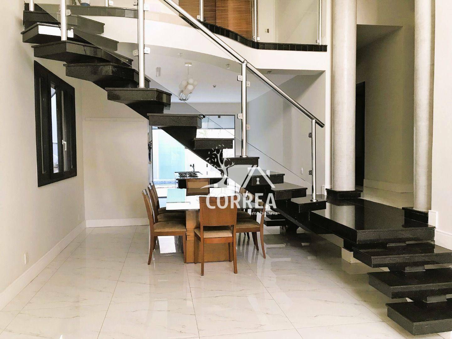 Casa à venda com 4 quartos, 350m² - Foto 1