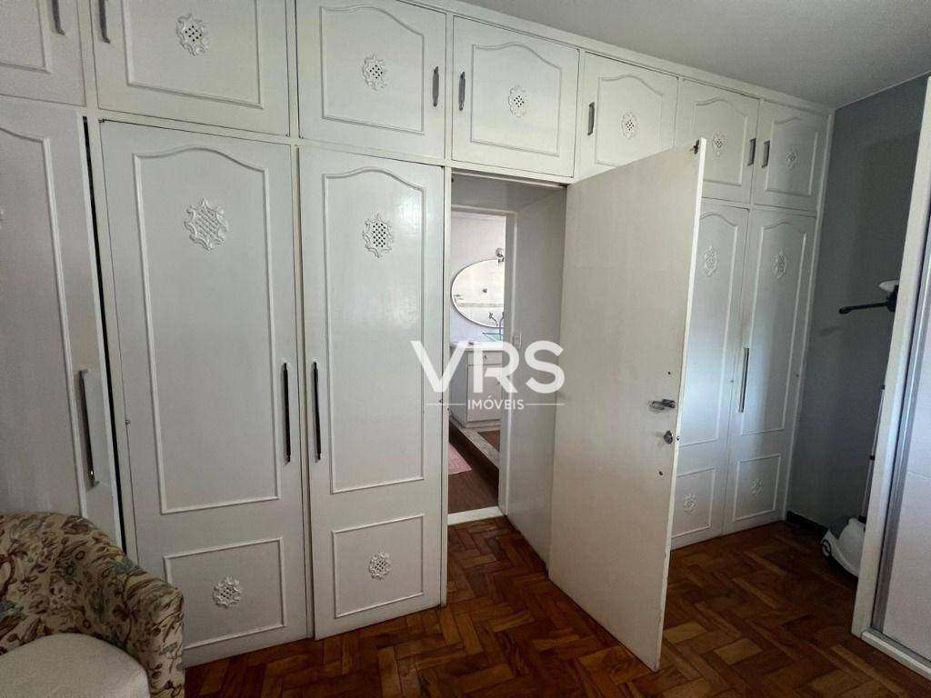 Casa à venda com 3 quartos, 288m² - Foto 9