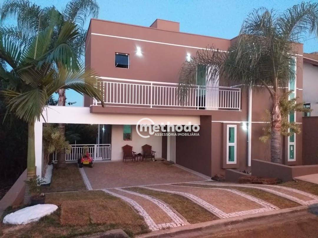 Casa de Condomínio à venda com 3 quartos, 200m² - Foto 1