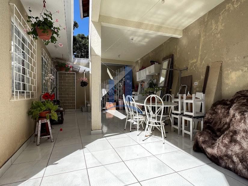 Casa à venda com 3 quartos, 52m² - Foto 18